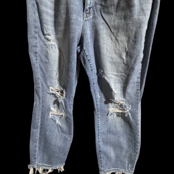 JUDY BLUE Los Angeles 16w high rise straight fit light wash distressed jeans EUC - Picture 6 of 16